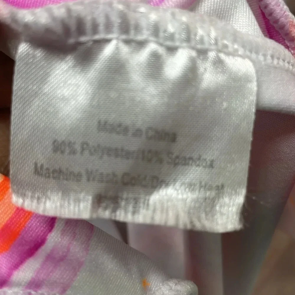 Luv Bug UPF 50+ Sunscreen Towel with Hood Rainbow